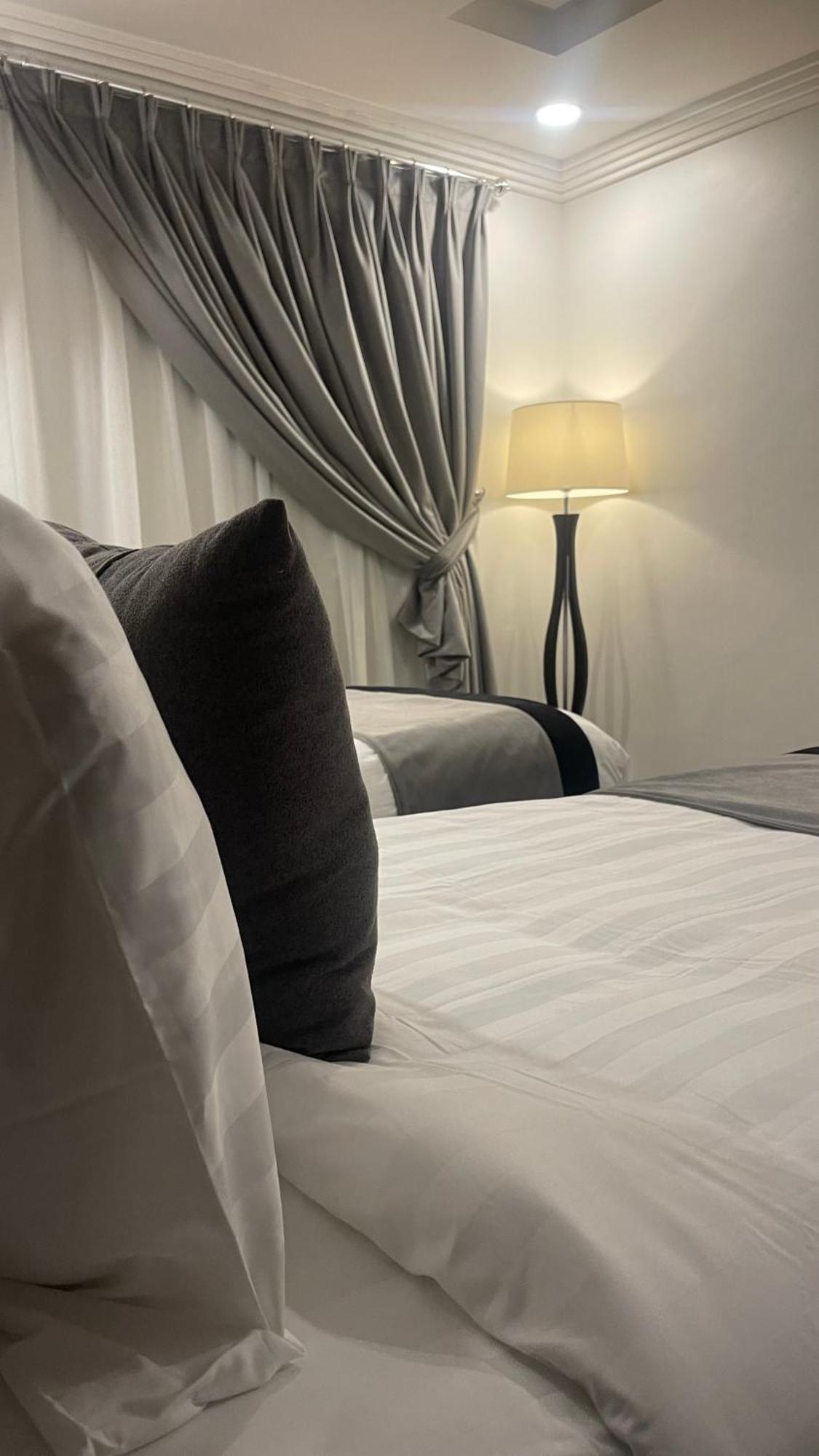 Laten Suites Prince Sultan Jeddah Eksteriør billede