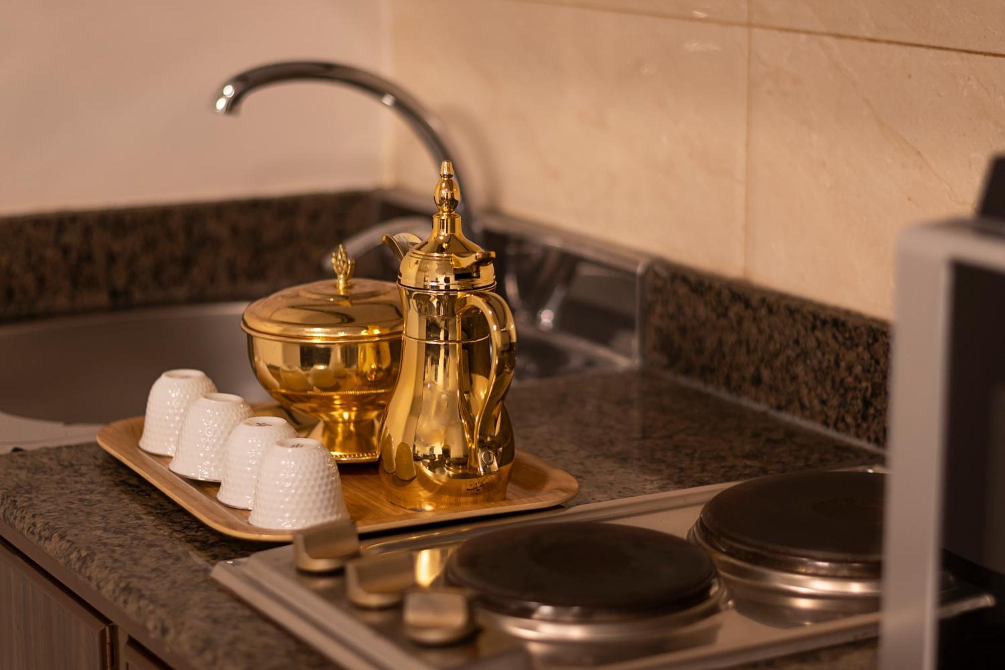 Laten Suites Prince Sultan Jeddah Eksteriør billede
