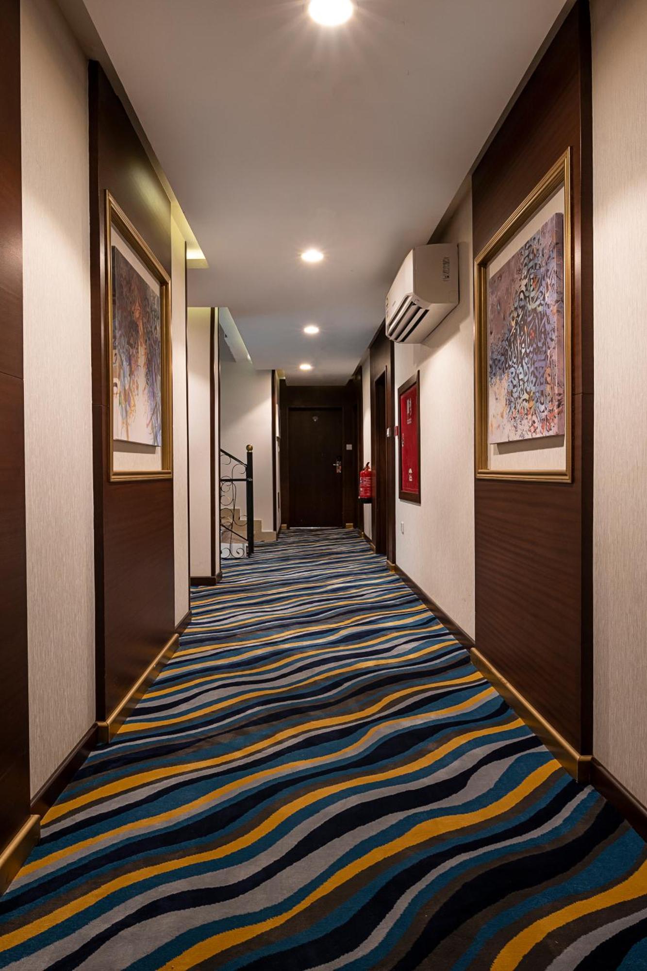 Laten Suites Prince Sultan Jeddah Eksteriør billede
