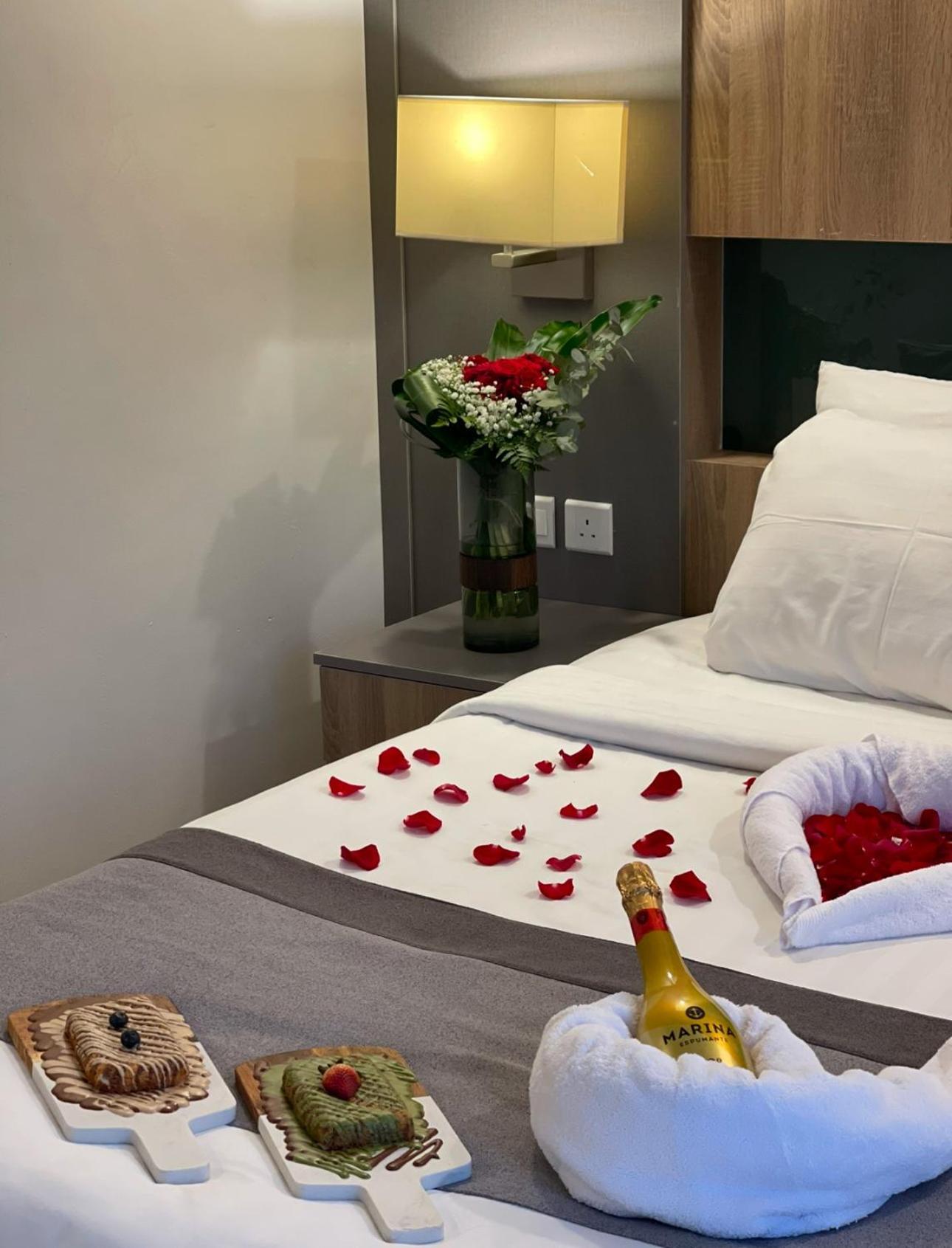 Laten Suites Prince Sultan Jeddah Eksteriør billede