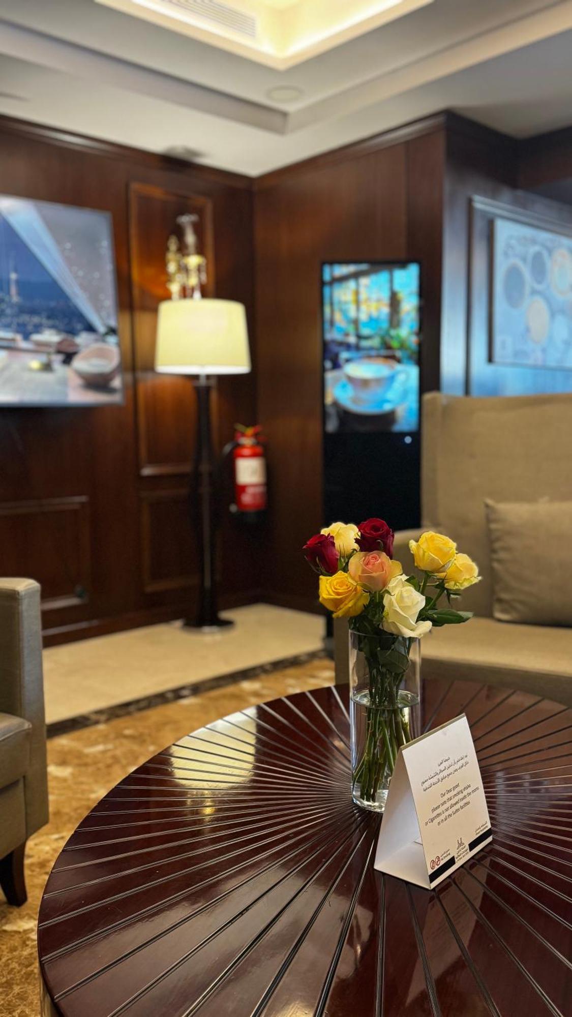 Laten Suites Prince Sultan Jeddah Eksteriør billede